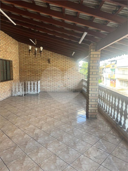 Sobrado à venda com 5 quartos em Bela Vista, Osasco, SP