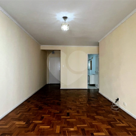 Apartamento à venda com 3 quartos, sendo 1 suíte, em Pinheiros, São Paulo, SP