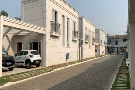 Casa à venda com 3 quartos, sendo 1 suíte, no condomínio Residencial Belle Ville Itaycy, Indaiatuba - SP