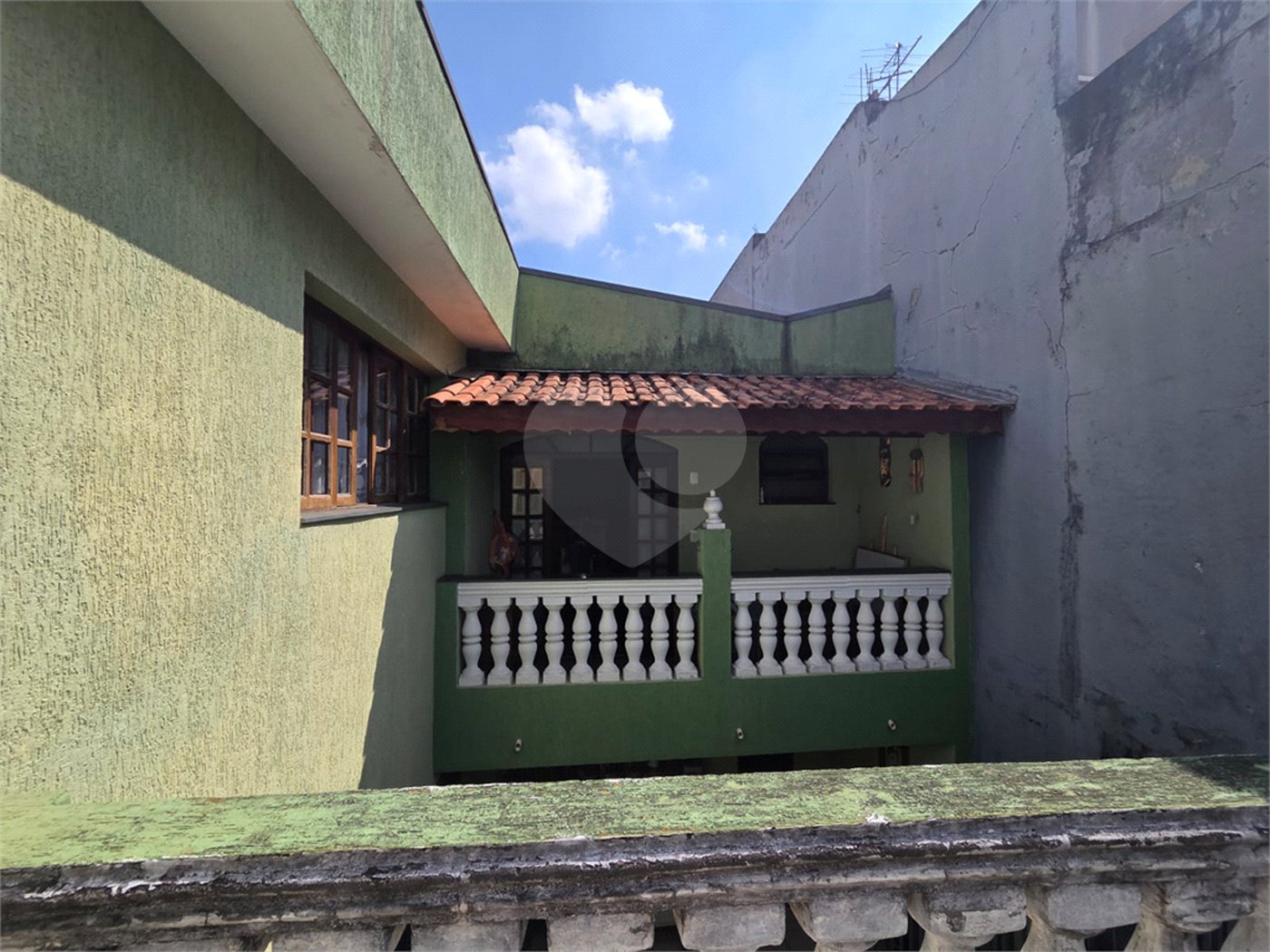 Casa à venda com 4 quartos, sendo 1 suíte, em Vila Paulo Silas, São Paulo, SP