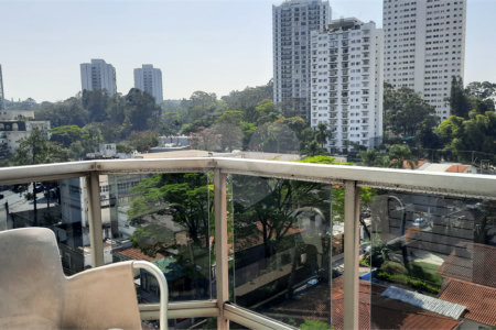 Apartamento à venda com 3 quartos, sendo 1 suíte, em Jardim Marajoara, São Paulo, SP