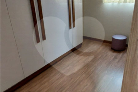 Casa à venda com 3 quartos, sendo 1 suíte,  em Vila Galvão, Guarulhos, SP