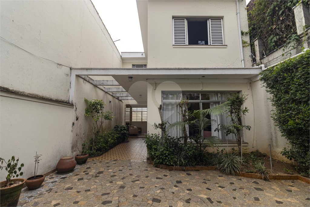 Casa à venda com 5 quartos, sendo 1 suíte, em Vila Nova Conceição, São Paulo, SP