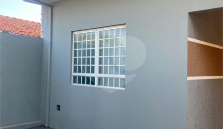 Casa Térrea à venda com 3 quartos, sendo 1 suíte,  em Jardim Maria Luiza, Araraquara, SP
