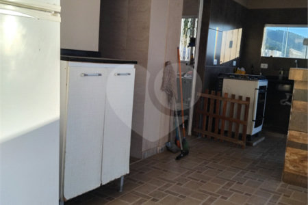 Chácara à venda com 3 quartos, sendo 1 suíte,  em Botujuru, Mogi das Cruzes, SP