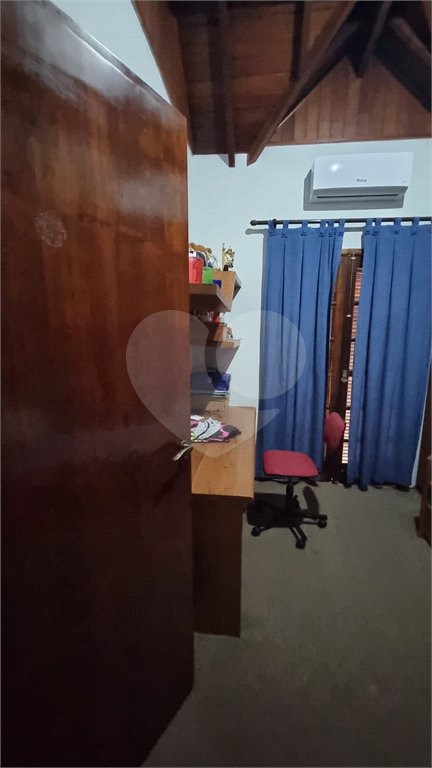 Casa à venda com 4 quartos, sendo 2 suítes, no condomínio Aruã Eco Park, Mogi das Cruzes - SP