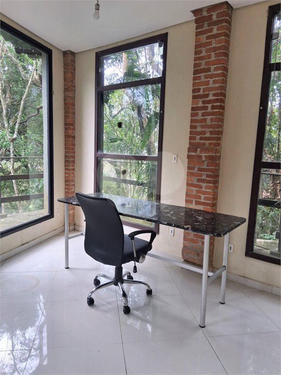 Casa à venda com 3 suítes no condomínio Alpes da Cantareira, Mairiporã - SP