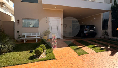 Casa à venda com 3 suítes no condomínio Village Damha II, São Carlos - SP