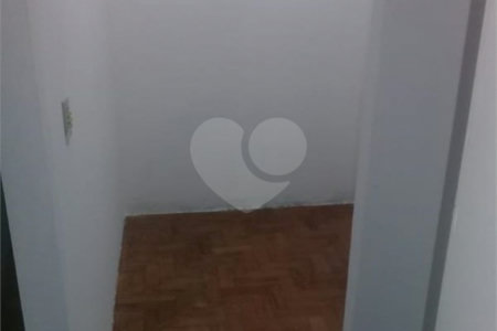 APARTAMENTO A VENDA EM SP LIBERDADE