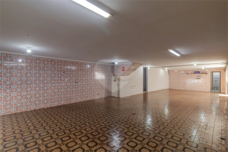 Casa Térrea à venda com 4 quartos, sendo 2 suítes, em Bosque da Saúde, São Paulo, SP
