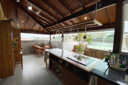 Cobertura à venda com 3 quartos, sendo 1 suíte,  em Cidade São Francisco, São Paulo, SP