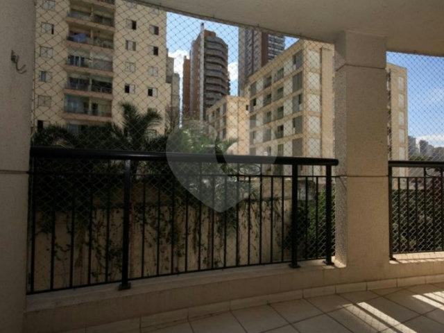 Apartamento para alugar com 2 quartos, sendo 1 suíte,  em Vila Madalena, São Paulo, SP