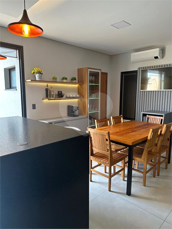 Casa à venda com 3 quartos, sendo 1 suíte, no condomínio Residencial Evidências, Indaiatuba - SP