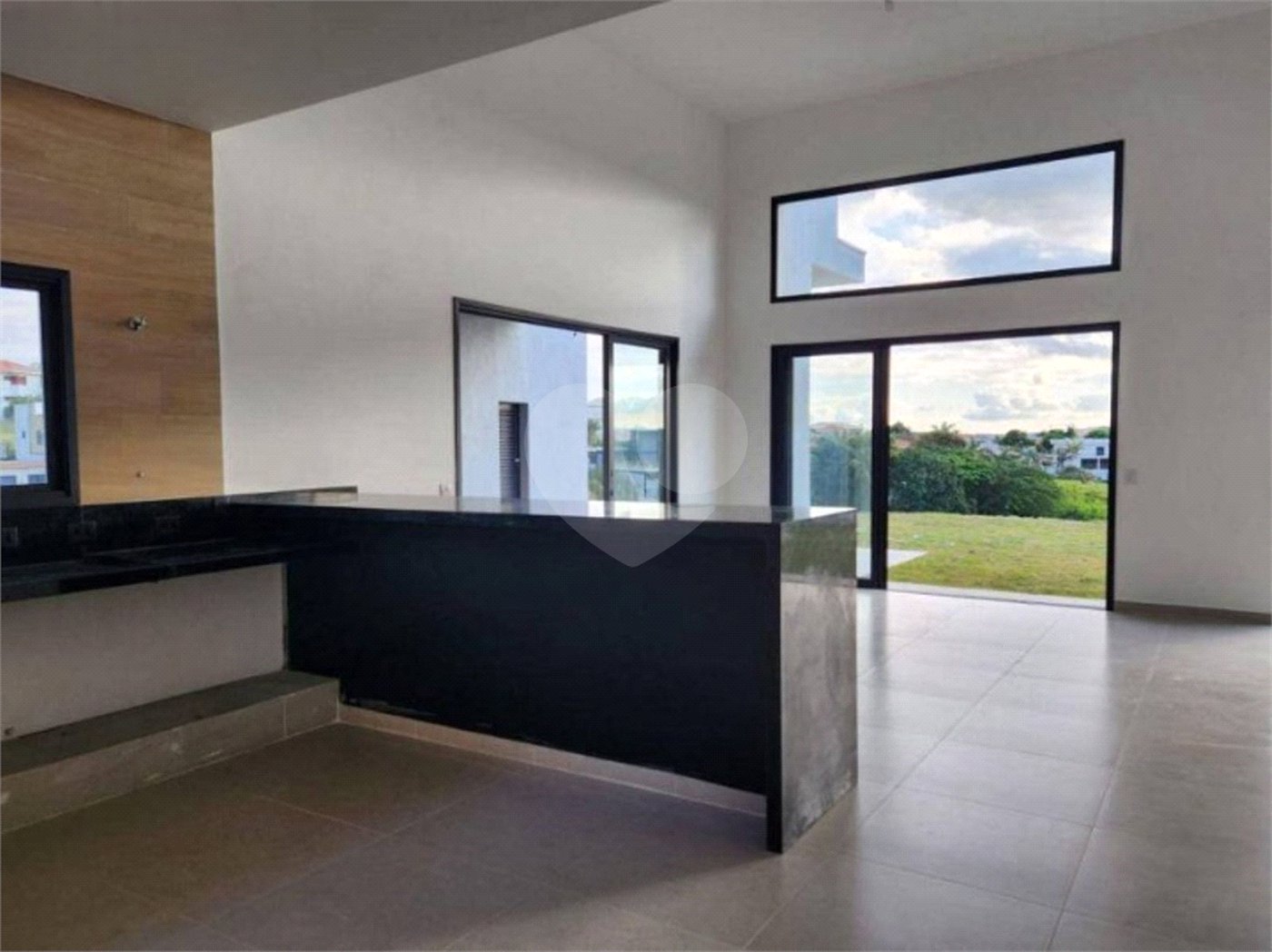 Casa à venda com 3 suítes no condomínio Residencial Jardim Primavera Louveira, Louveira - SP
