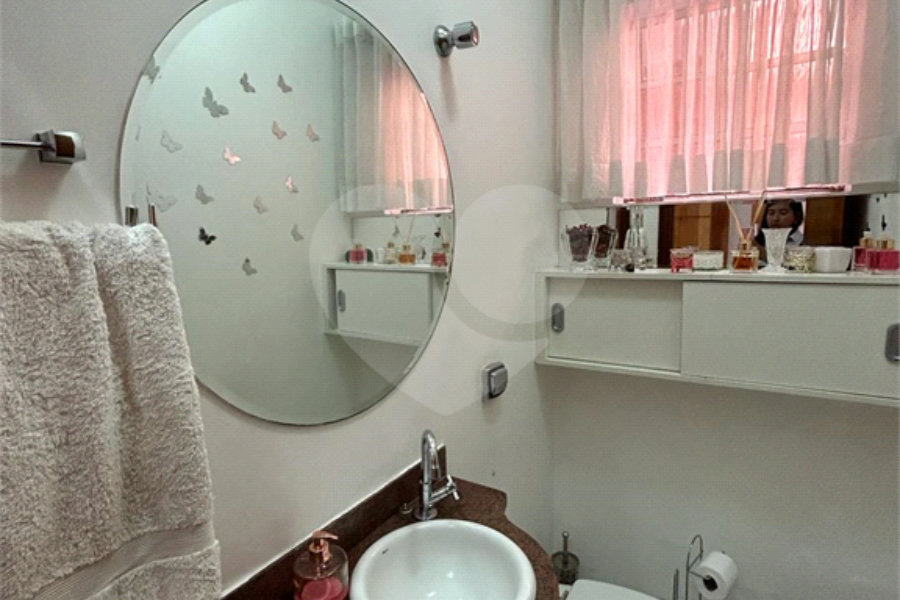 Sobrado à venda com 3 quartos, sendo 1 suíte, em Vila Nova Cachoeirinha, São Paulo, SP