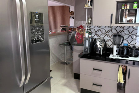 Apartamento à venda com 3 quartos, sendo 1 suíte, em Vila São João, Poá, SP