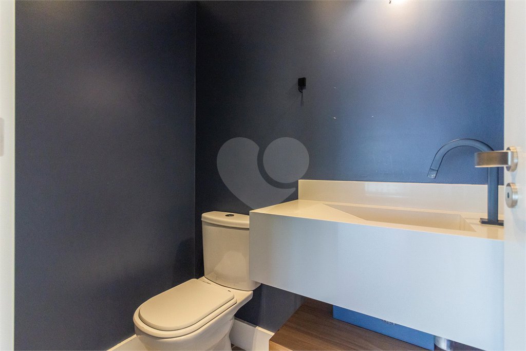 Apartamento à venda com 3 quartos, sendo 2 suítes, em Pinheiros, São Paulo, SP