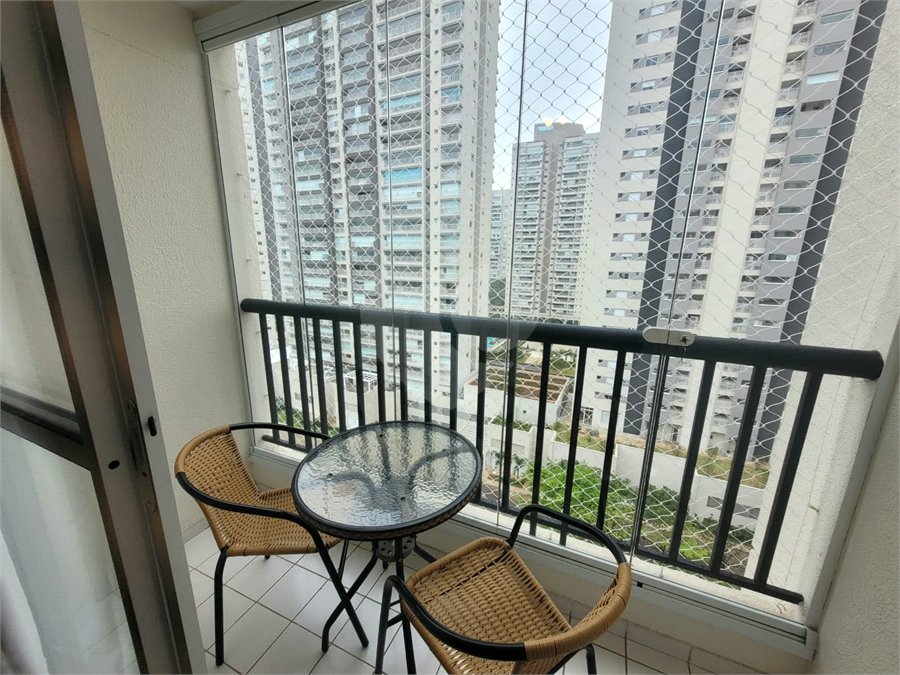 Apartamento para alugar com 2 quartos em Vila Anastácio, São Paulo, SP