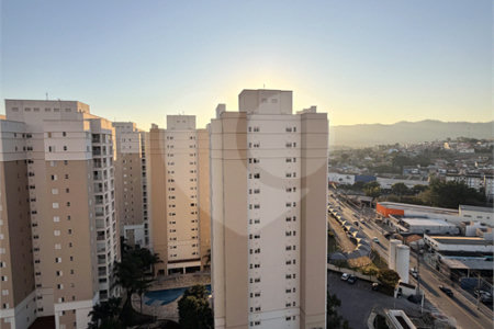 Apartamento para alugar com 2 quartos, sendo 1 suíte,  em Vila Suissa, Mogi das Cruzes, SP
