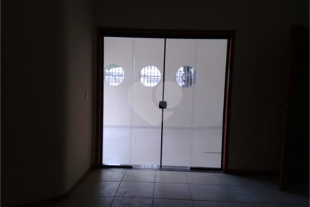 Casa Térrea à venda com 4 quartos, sendo 1 suíte, em Vila Rosália, Guarulhos, SP
