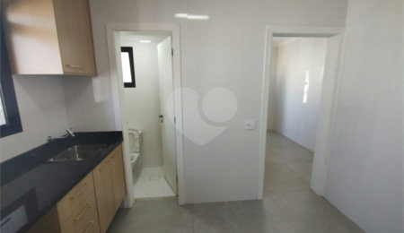 Apartamento à venda com 5 quartos, sendo 2 suítes, em Aclimação, São Paulo, SP