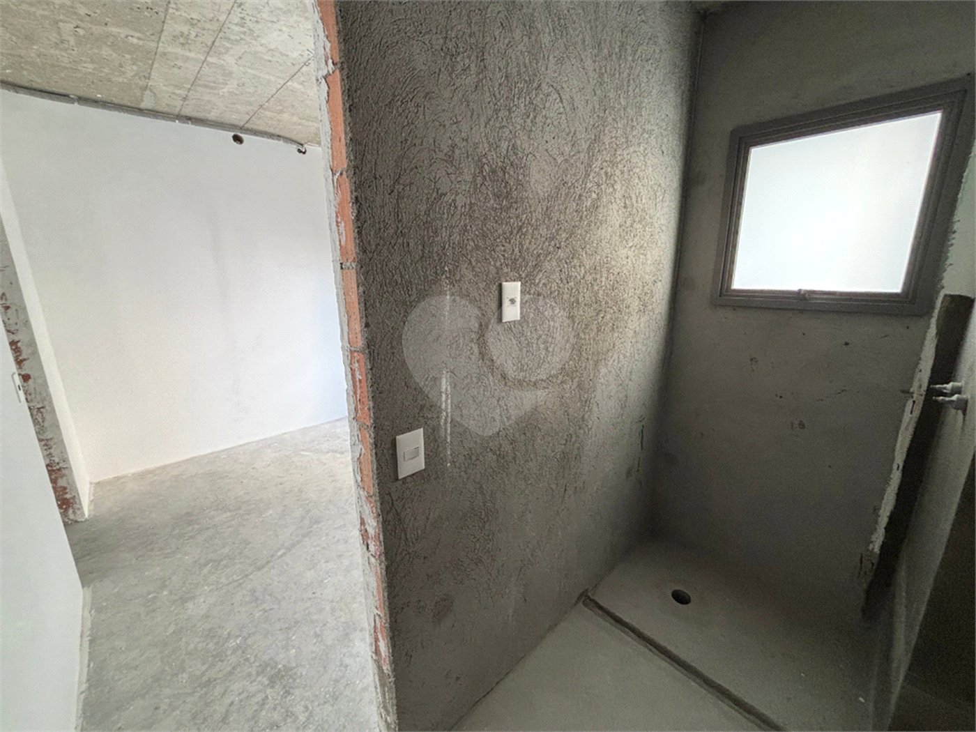 Apartamento à venda com 3 suítes em Moema, São Paulo, SP