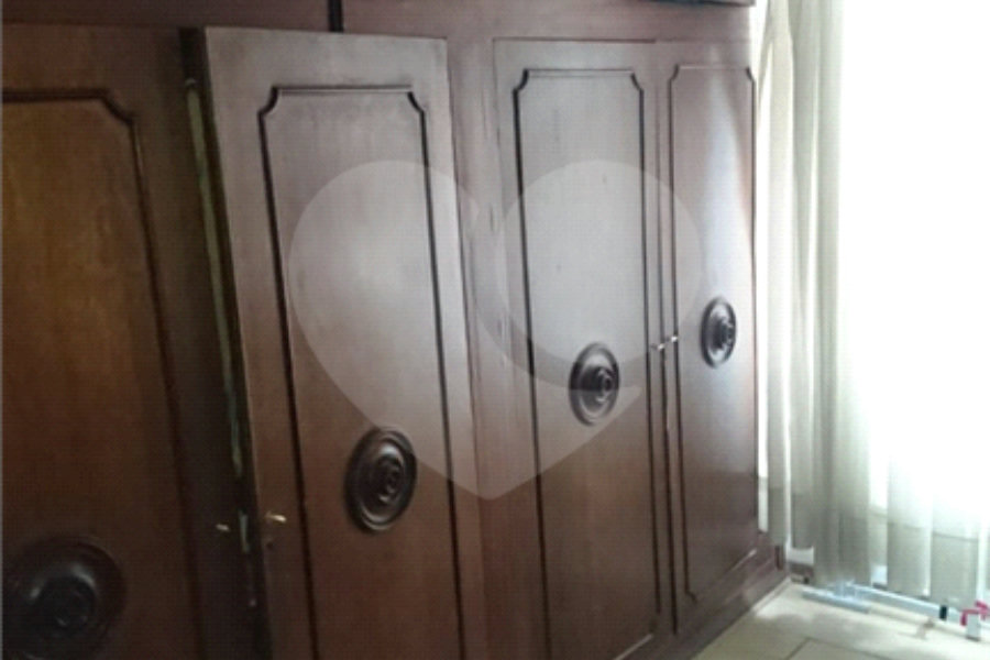 Sobrado à venda com 5 quartos, sendo 2 suítes, em Tremembé, São Paulo, SP