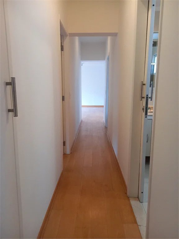 Apartamento à venda com 3 quartos, sendo 1 suíte, em Pinheiros, São Paulo, SP