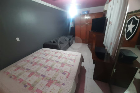 Casa à venda com 4 suítes em Santa Cruz, Rio de Janeiro, RJ