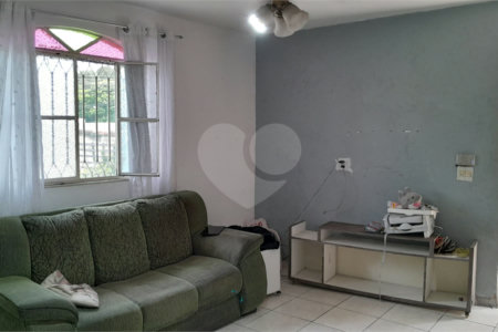 Casa à venda com 3 quartos em Santíssimo, Rio de Janeiro, RJ