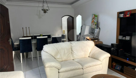 Casa Térrea à venda com 4 quartos, sendo 3 suítes,  em Vila Cocaia, Guarulhos, SP