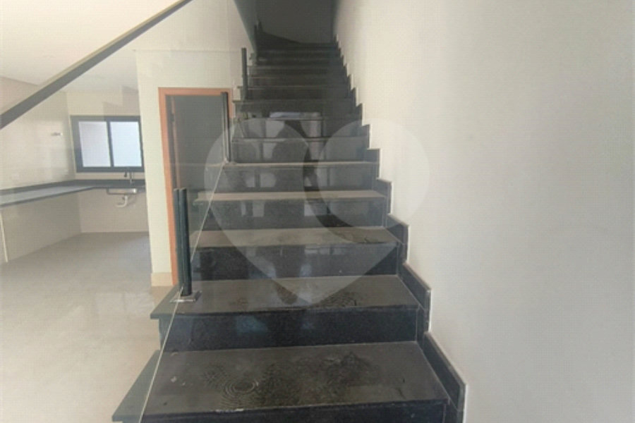 Sobrado à venda com 3 quartos, sendo 1 suíte, em Santana, São Paulo, SP