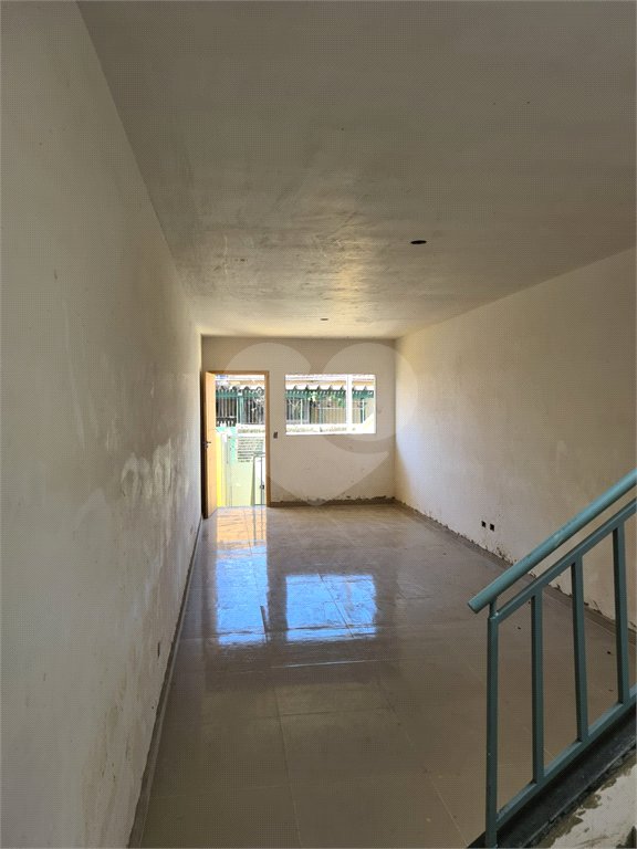 Sobrado à venda com 3 quartos, sendo 1 suíte, em Vila Gomes, São Paulo, SP