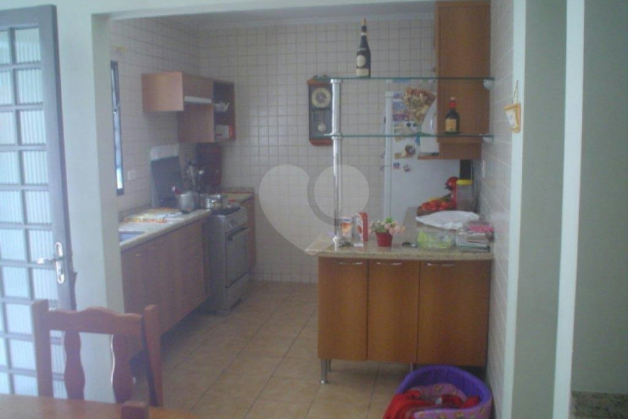 Sobrado à venda com 3 quartos, sendo 2 suítes, em Tremembé, São Paulo, SP