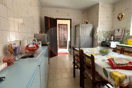 Sobrado à venda com 3 quartos, sendo 1 suíte,  em Vila Mazzei, São Paulo, SP