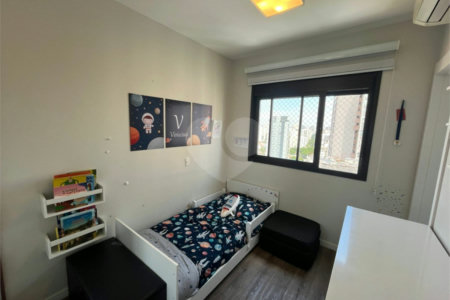 Apartamento à venda com 3 suítes em Campo Belo, São Paulo, SP