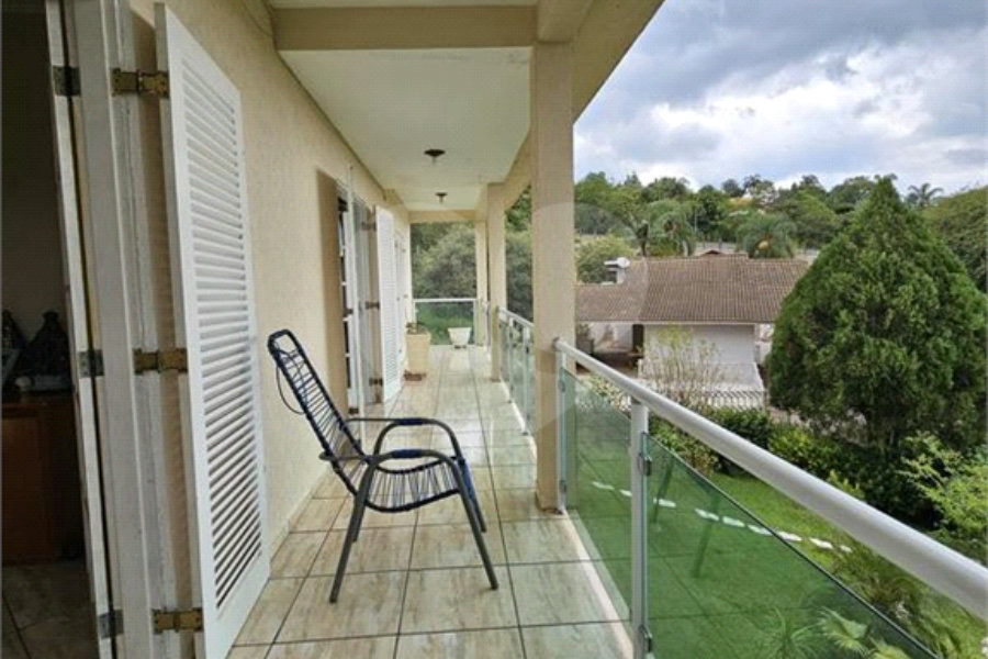 Casa à venda com 3 quartos, sendo 1 suíte, no condomínio Clube de Campo Fazenda Tabarã, Mairiporã - SP