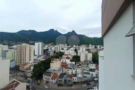 Cobertura à venda com 3 quartos, sendo 1 suíte, em Grajaú, Rio de Janeiro, RJ