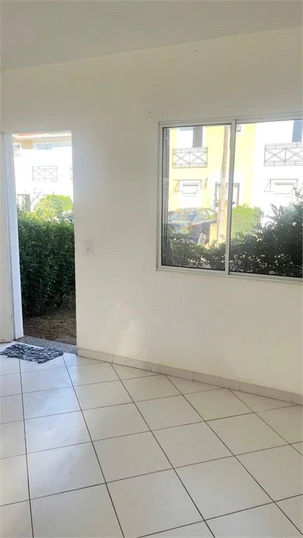 Casa à venda com 2 quartos no condomínio Refugio Canta Galo, Cotia - SP