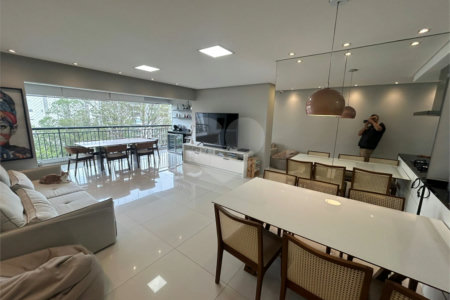 Apartamento à venda com 2 suítes em Parque Reboucas, São Paulo, SP
