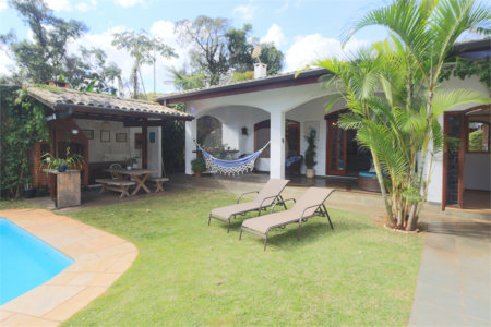 Casa Térrea à venda com 4 suítes em Interlagos, São Paulo, SP