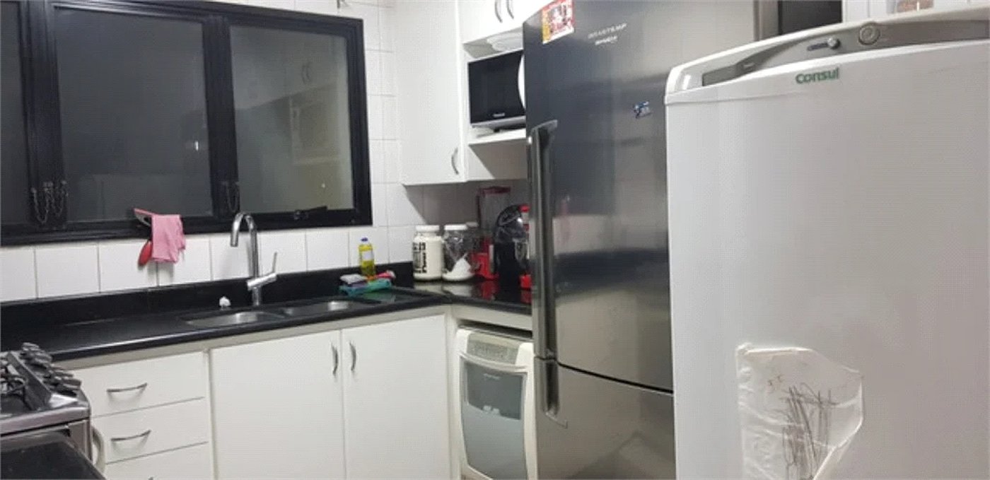 Apartamento à venda com 3 quartos, sendo 1 suíte, em Paraíso do Morumbi, São Paulo, SP