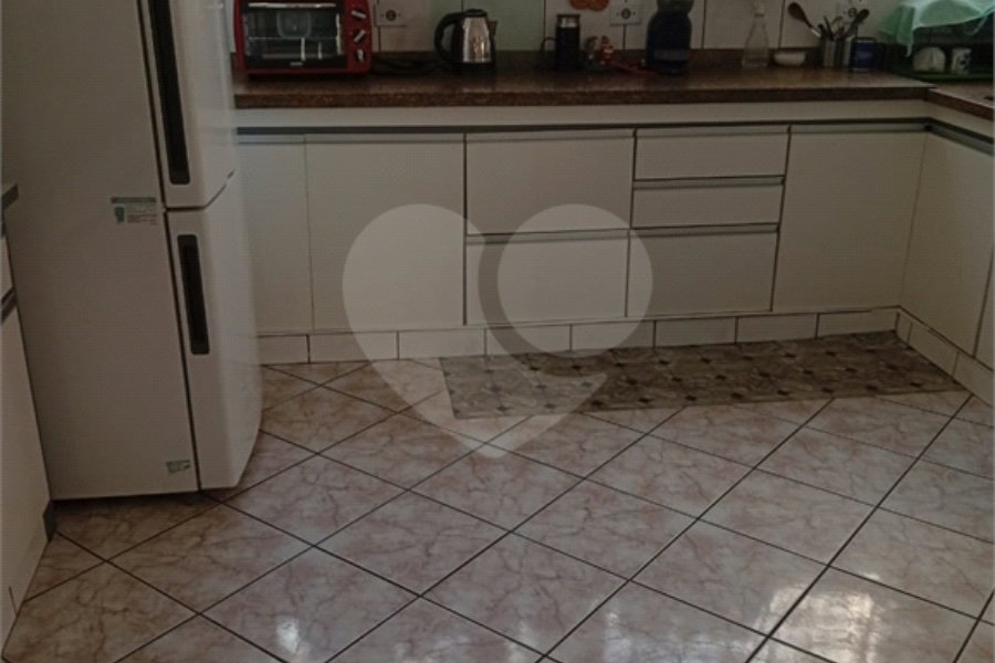 Casa Térrea à venda com 4 quartos, sendo 1 suíte, em Jardim Regina, São Paulo, SP