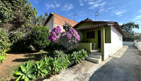 Casa à venda com 3 quartos, sendo 1 suíte,  em Jardim Colonial, Atibaia, SP