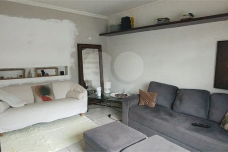 Casa à venda com 4 quartos, sendo 1 suíte, em Jardim Guadalajara, Sorocaba, SP