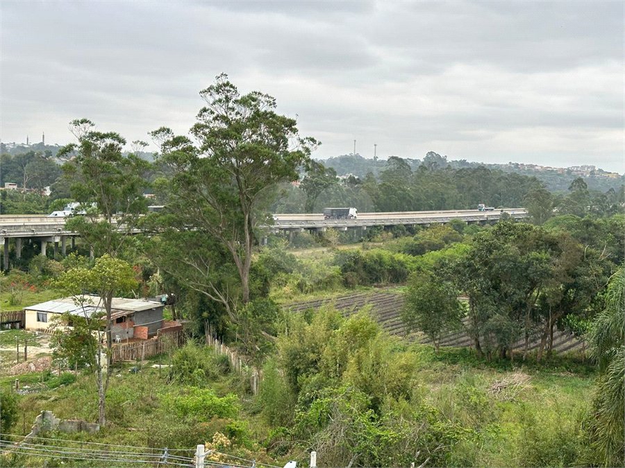 Casa à venda ou para alugar com 2 quartos no condomínio Residencial Caxangá 2, Suzano - SP