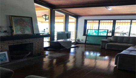 Casa Térrea à venda com 3 quartos, sendo 1 suíte,  em Serra da Cantareira, Mairiporã, SP