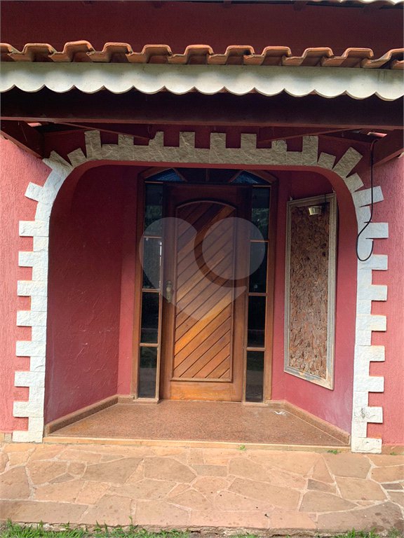 Casa à venda com 4 quartos, sendo 1 suíte, em Loteamento Rancho Maringá II, Atibaia, SP
