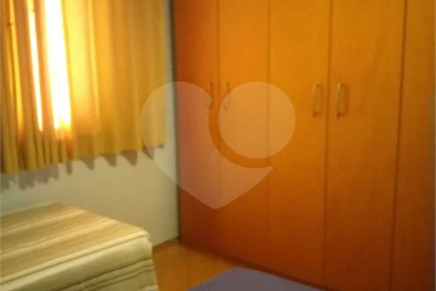 Vende-se Lindo Sobrado na Vila Santa Catarina