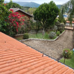 Casa à venda com 4 quartos, sendo 2 suítes,  em Country Residencial Felix, Bom Jesus dos Perdões, SP